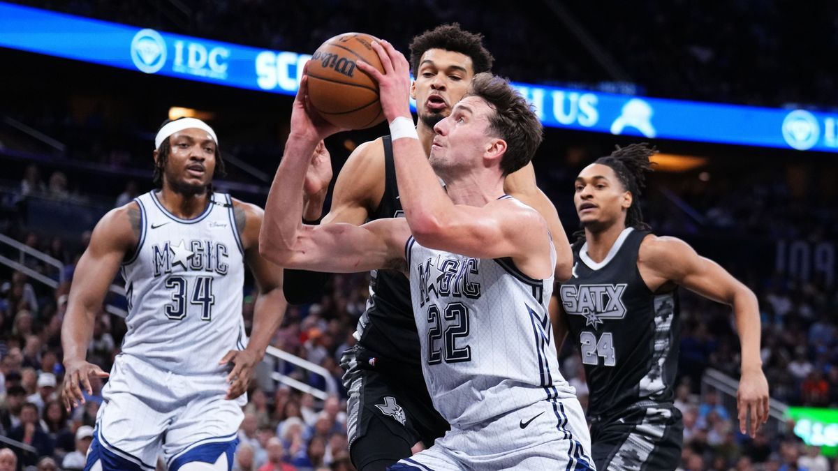 San Antonio Spurs v Orlando Magic