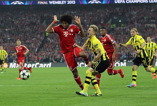 
                <strong>Champions League 12/13</strong><br>
                Elfmeter gibt es auch nach der Attacke von Dante gegen Marco Reus im Champions-League-Finale 2013. Diesmal gewinnen die Bayern (2:1)
              