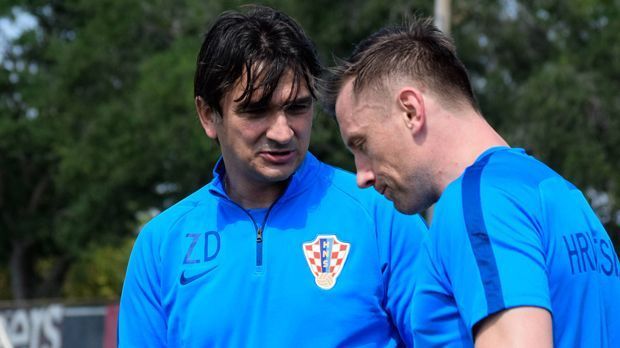 
                <strong>Platz 23: Zlatko Dalic (Kroatien)</strong><br>
                Gehalt: 546.000 EuroIm Amt seit: Oktober 2017
              
