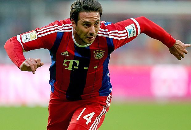 
                <strong>Claudio Pizarro (FC Bayern München)</strong><br>
                Macht er gegen Mainz sein letztes Spiel, oder bleibt er etwa doch? Claudio Pizarros Zukunft steht noch in den Sternen: "Natürlich ist es möglich, dass ich den Verein verlasse. Aber bisher steht noch gar nichts fest", betonte der 36-Jährige im Interview mit bundesliga.de.
              