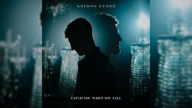 „Catch You When You Fall“: Mister „Wellerman“ Nathan Evans kann mehr als Shanty