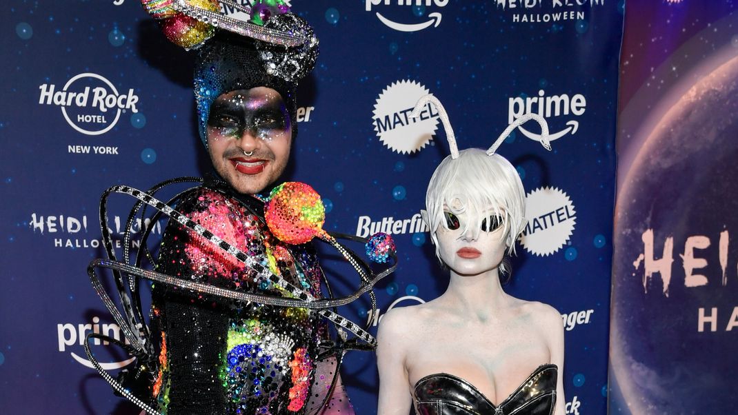 Bill Kaulitz und Leni Klum im Partner-Kostüm bei Heidis Halloween-Party 2024