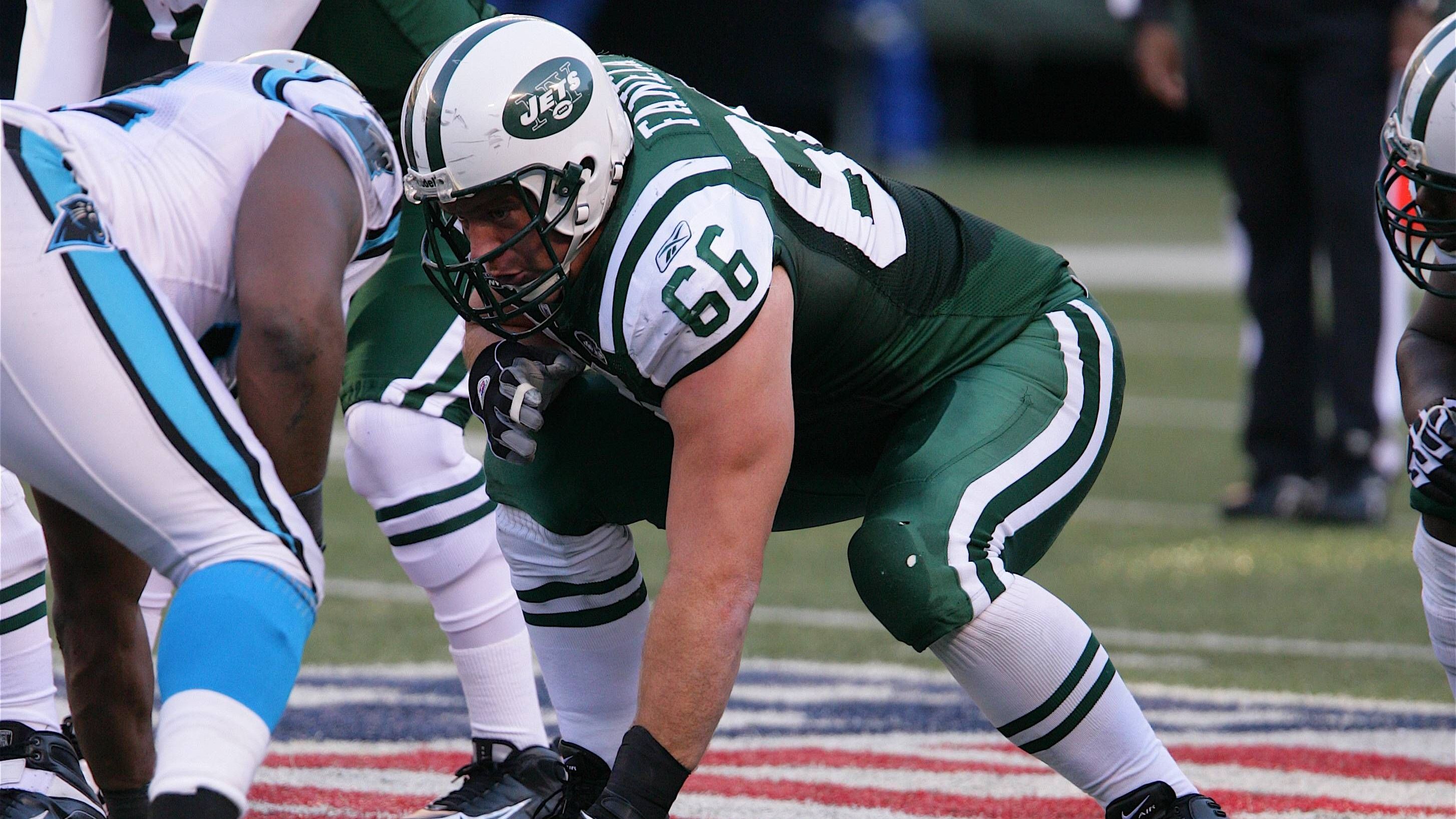 <strong>Left Guard: Alan Faneca</strong><br>Er spielte für die New York Jets, Arizona Cardinals und Pittsburgh Steelers. Dabei sammelte er einen SB-Titel und neun Nominierungen für den Pro Bowl.<br><em>Bank:<br>-&nbsp;Steve Hutchinson</em>