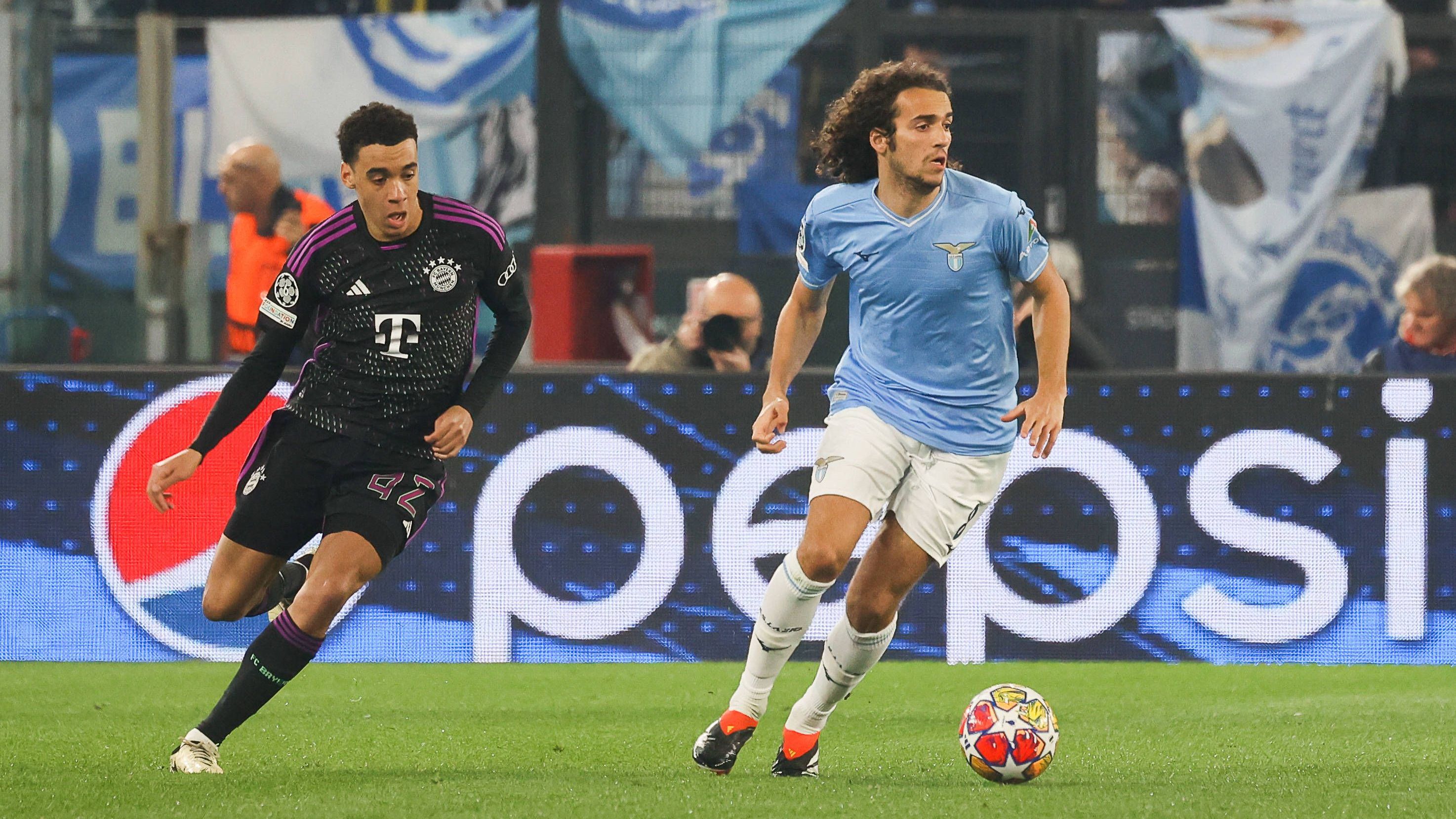 <strong>Matteo Guendouzi (Lazio Rom)</strong><br>Der Franzose im Lazio-Mittelfeld arbeitet fleißig gegen den Ball und ist vor allem in der 40. Minute goldrichtig positioniert, um bei Musialas Großchance den Bayern-Profi noch entscheidend bei dessen Abschluss zu stören. Damit verhindert Guendouzi sehr wahrscheinlich das fast schon sichere Gegentor für sein Team. <strong><em>ran</em>-Note: 3</strong>