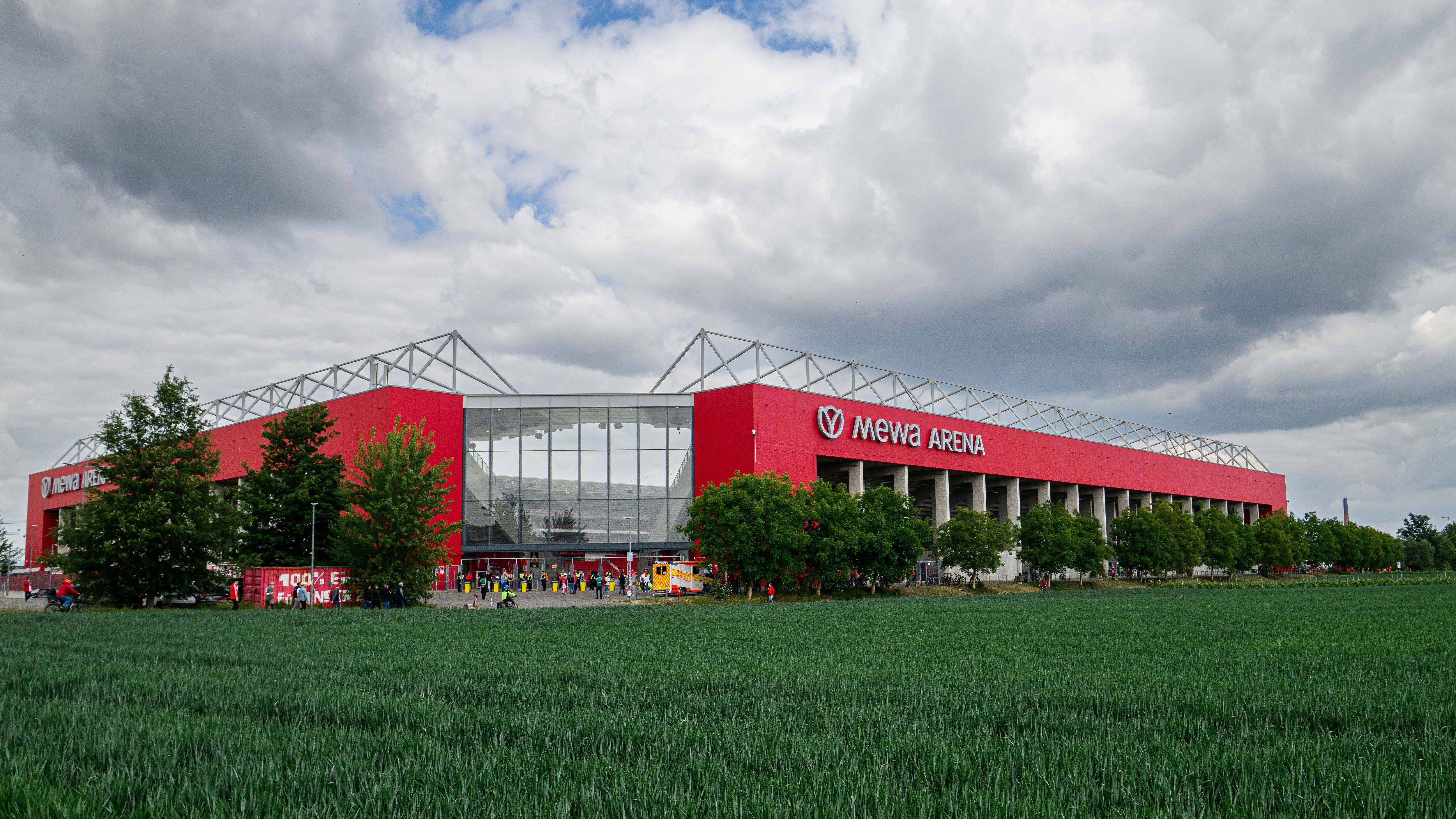 <strong>1. FSV Mainz 05 - Mewa-Arena</strong><br>Jährlicher Erlös: 2,75 Millionen Euro<br>Laufzeit: 2031