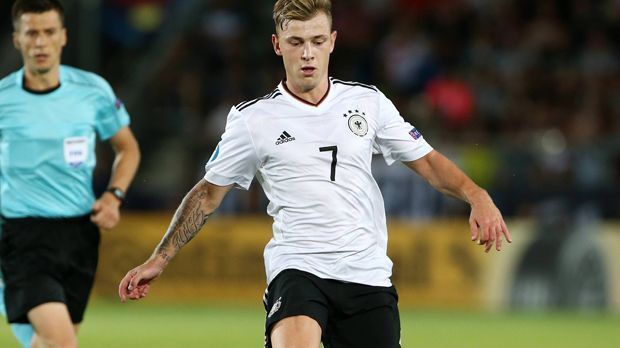 
                <strong>Max Meyer</strong><br>
                Verein: Schalke 04Position: MittelfeldLänderspiele: Prognose: Muss zittern
              