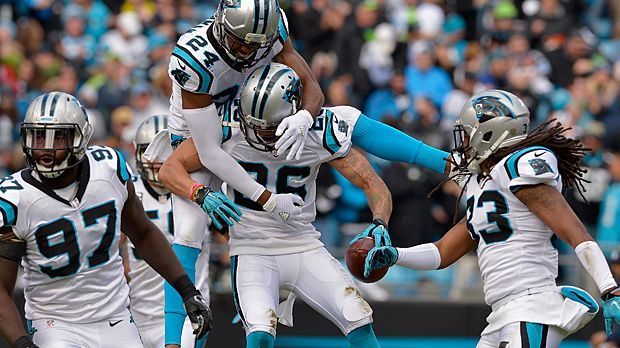 
                <strong>Panthers Defense</strong><br>
                Platz 1 - Carolina Panthers: Die Panthers waren in der ersten Halbzeit gegen die Seahawks bärenstark. Nach 31:0 ging die zweite Halbzeit dann zwar 0:24 aus. Aber so etwas haben die Panthers in dieser Saison schon öfters gezeigt, wenn sie den Fuß vom Gas genommen haben. Die erste Hälfte hat aber gereicht, um zu zeigen, dass sie die beste Defense der Liga haben. 
              