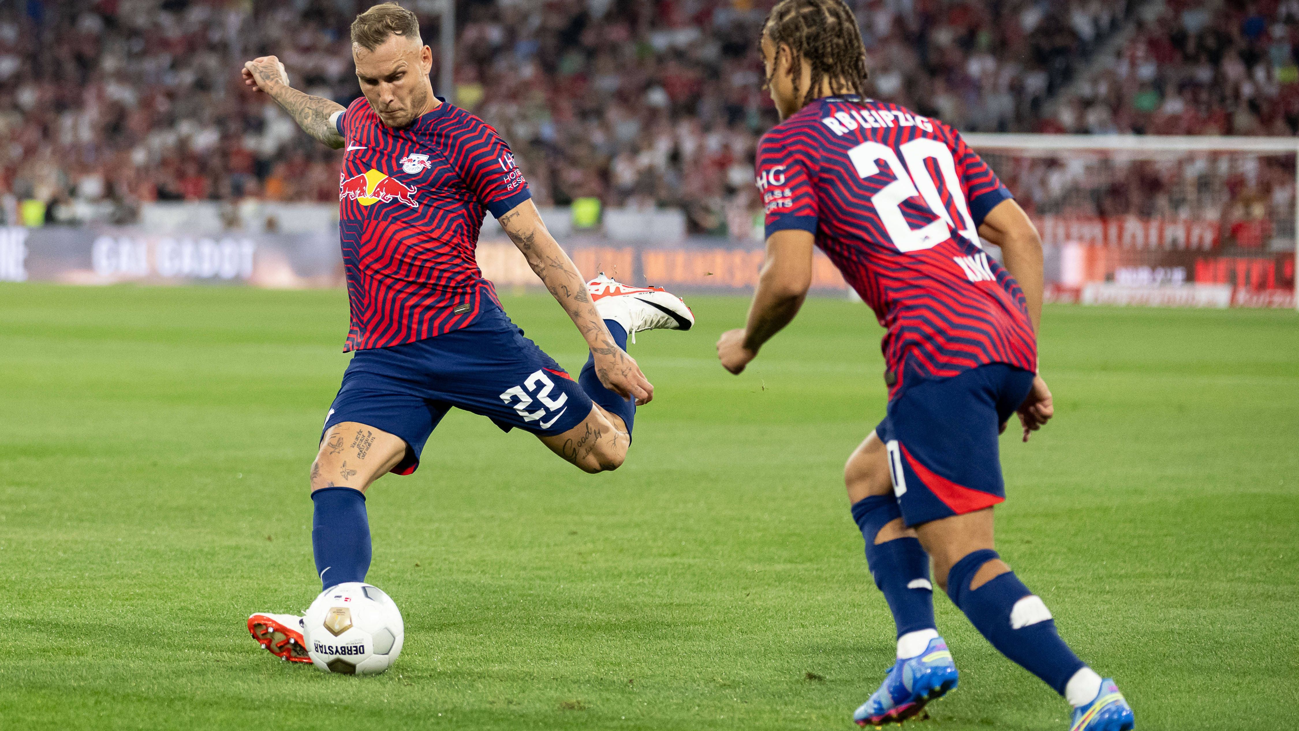 <strong>David Raum (RB Leipzig)</strong><br>Nicht so auffällig wie Henrichs auf der anderen Seite. Hebt einmal das Abseits auf, wodurch es gefährlich wird. Bei Standards mit Luft nach oben, außer einmal. Sein Freistoß in der 3. Minute bereitet Olmos Treffer zum 0:1 vor. In der zweiten Hälfte deutlich mehr Zug nach vorne, im Abschluss aber mit zu wenig Selbstvertrauen. <strong>ran-Note: 3</strong>