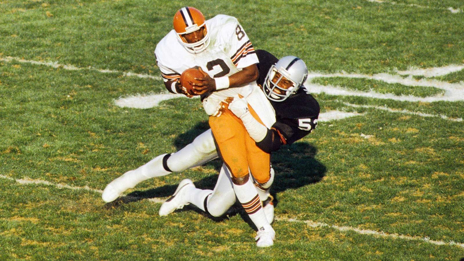 
                <strong>Cleveland Browns – Ozzie Newsome</strong><br>
                &#x2022; 7.980 Receiving Yards<br>&#x2022; von 1978 bis 1990<br>
              