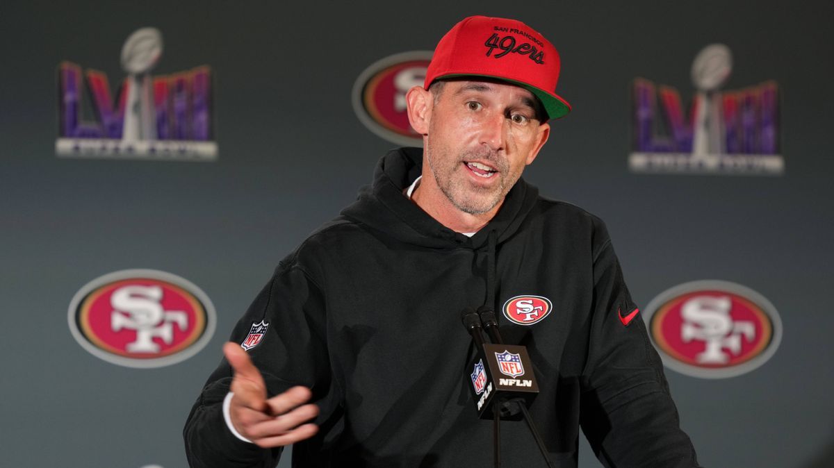 NFL, American Football Herren, USA Super Bowl LVIII San Francisco 49ers press conference, PK, Pressekonferenz Feb 7, 2024; Las Vegas, NV, USA; San Francisco 49ers head coach Kyle Shanahan speaks du...