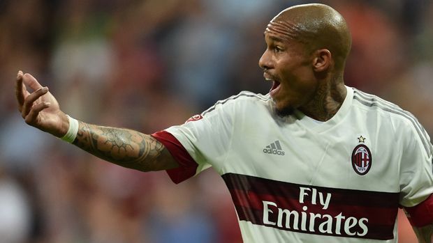 
                <strong>Nigel de Jong</strong><br>
                Nigel de Jong: Der Niederländer polarisiert wie kaum ein anderer Spieler. Im Mittelfeld räumt er kompromisslos auf, beim AC Mailand schätzt man seine Fähigkeiten. Trotzdem wird immer wieder seine harte Spielweise kritisiert. Bei den vergangenen EM-Qualifikationsspielen fehlte er im niederländischen Kader.
              