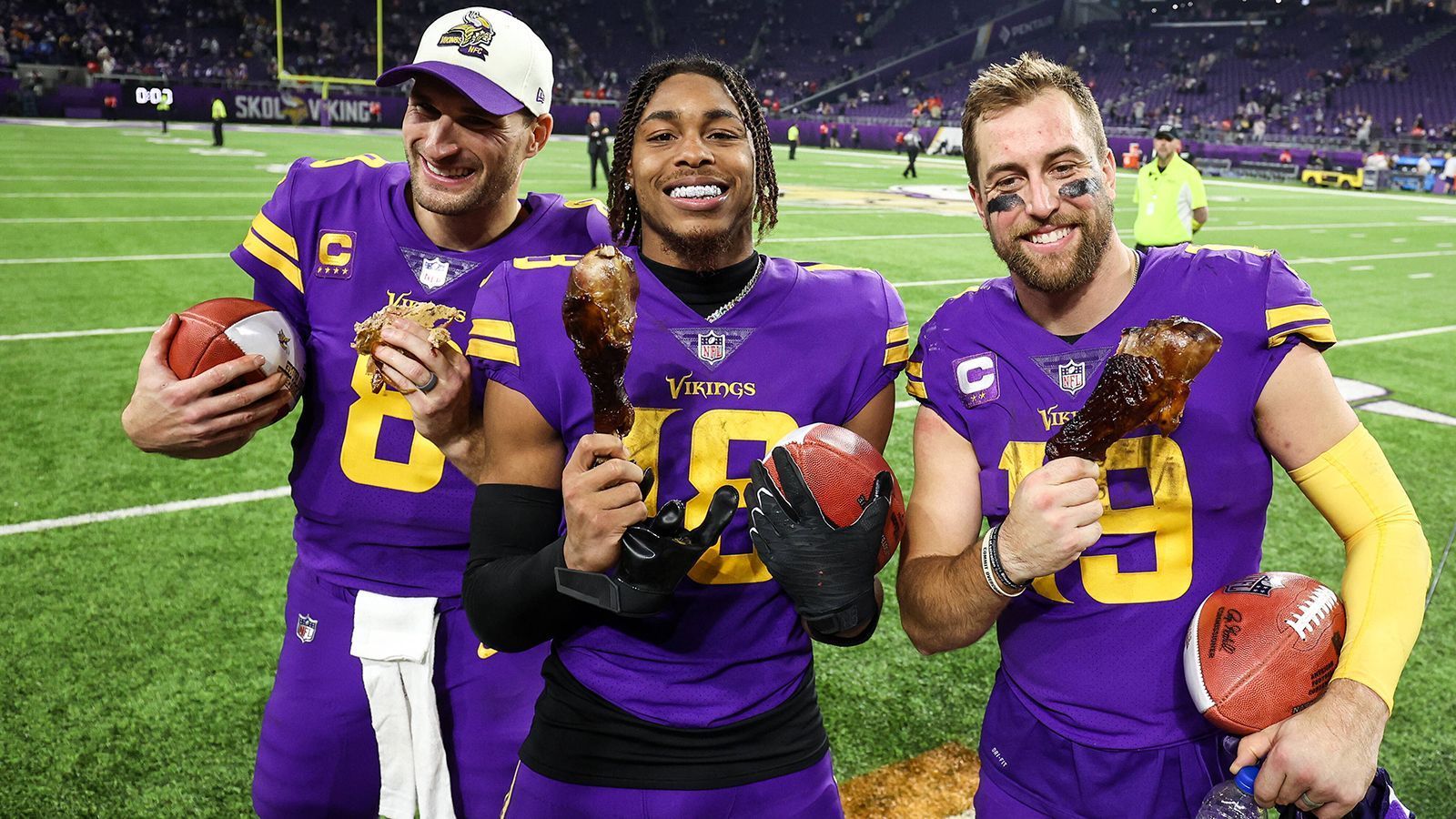 
                <strong>Minnesota Vikings (10-2)</strong><br>
                Zehn Siege, nur zwei Niederlagen und das deutlich beste Team der NFC North. Die Minnesota Vikings werden in die Playoffs einziehen.
              