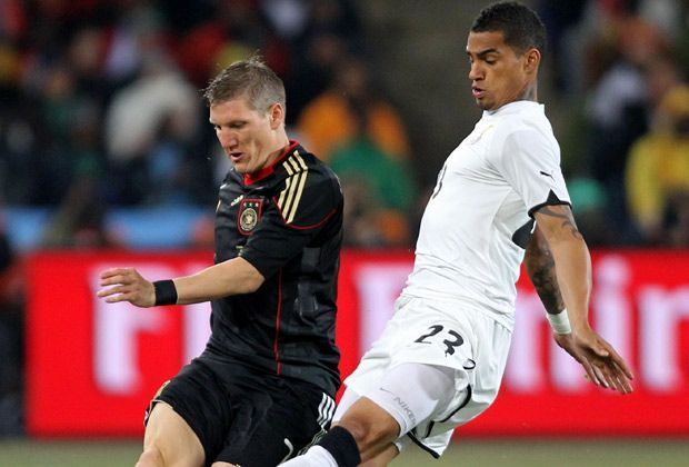 
                <strong>Deutschland - Ghana: Kevin-Prince im Fokus</strong><br>
                Vor dem zweiten Spiel ließ der "Prince" mit einigen Aussagen aufhorchen. Er vermisse in der deutschen Mannschaft "Typen und Charaktere, die eine Mannschaft mitreißen können. Immer, wenn es darauf ankam, haben sie es nicht geschafft."
              