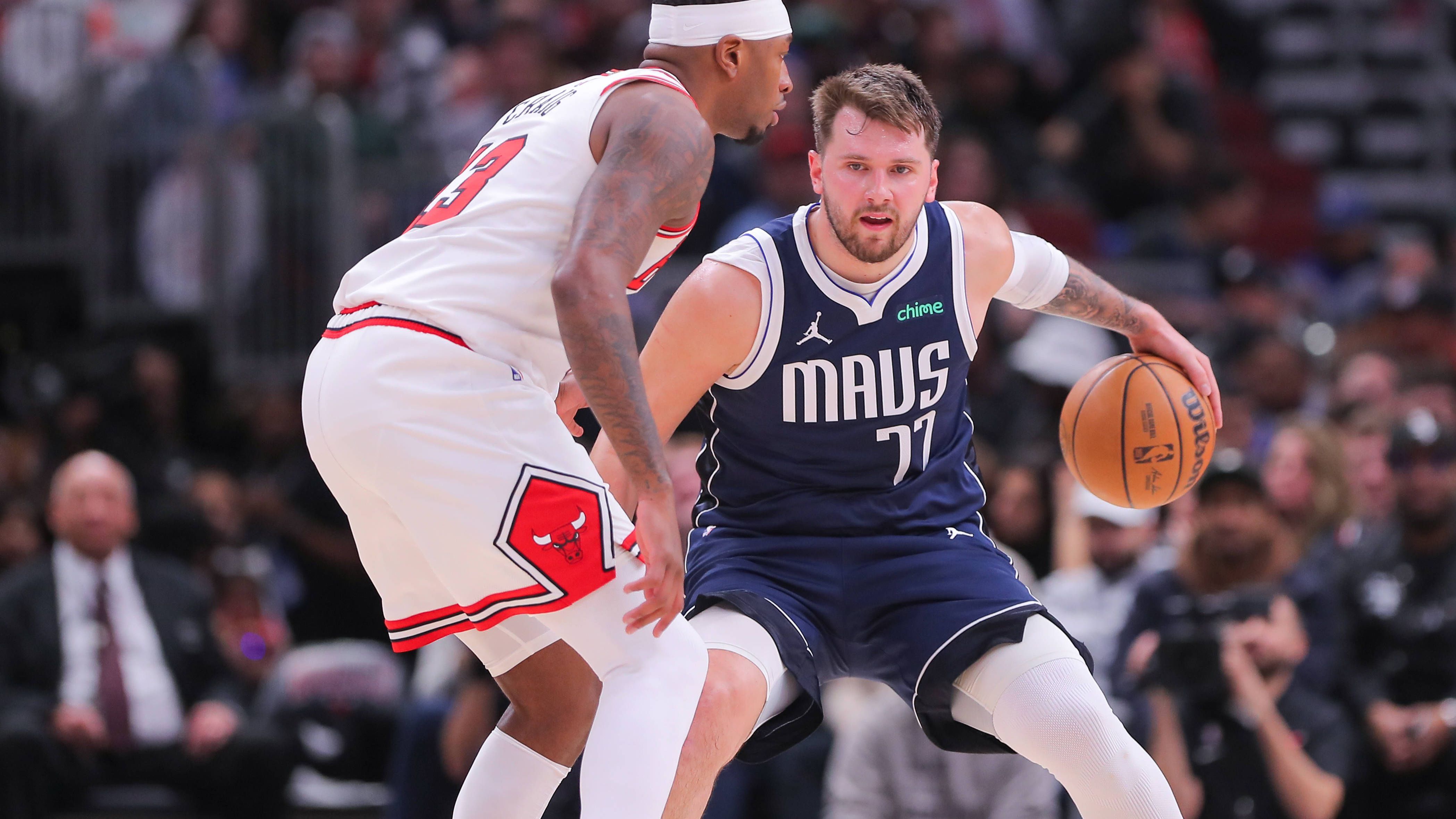 <strong>5. Dallas Mavericks (zuvor Rang 6, 43:29)</strong> <br>Die Mavs sind nicht zu stoppen. Über die letzten zehn Spiele haben sie nach den Knicks die beste Defense der Liga. Das liegt auch am Center-Duo Gafford/Lively. Doncic und Irving performen absurd gut und harmonieren prächtig. Die Rollenspieler funktionieren ebenso. Der 36-Punkte-Sieg bei den Kings war die stärkste Saisonleistung bisher.