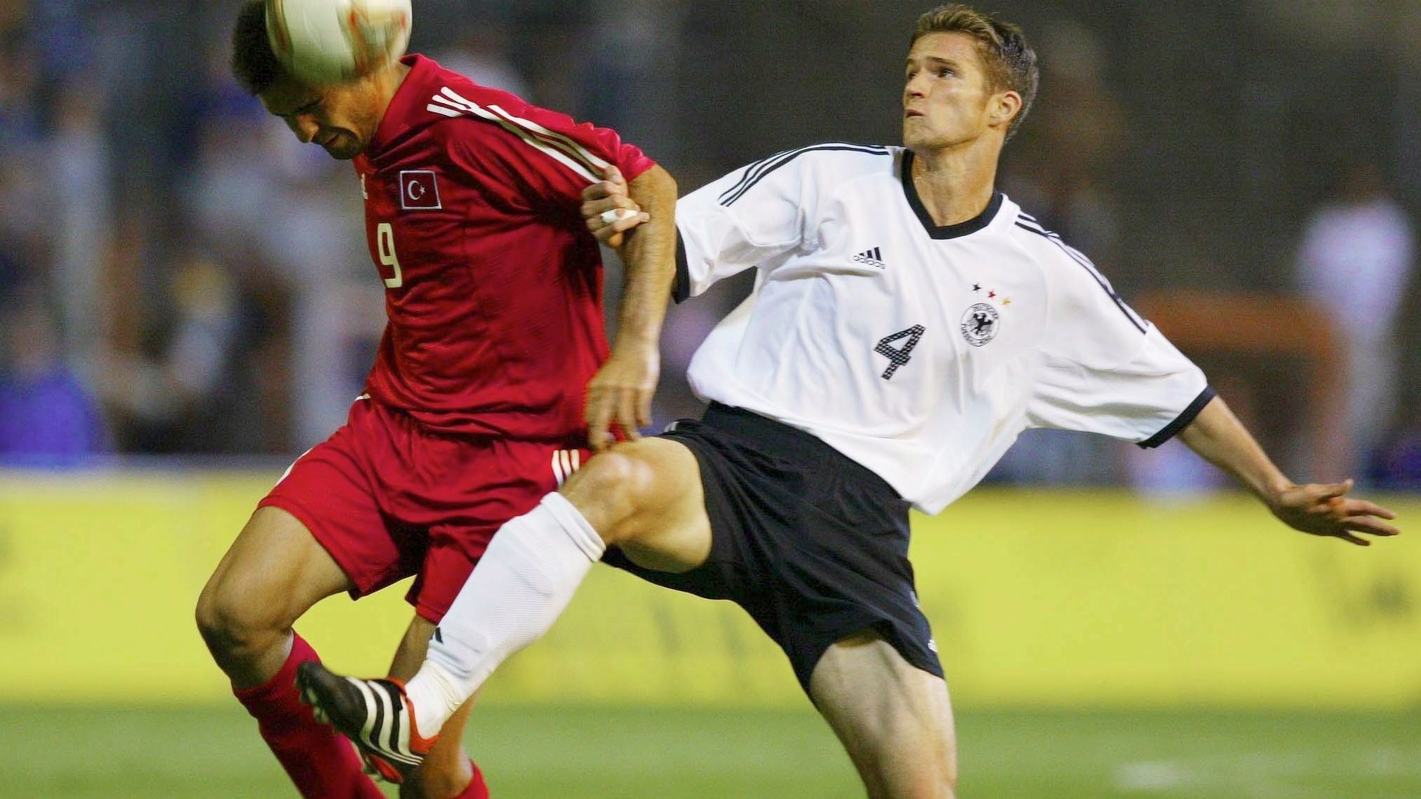 <strong>Arne Friedrich</strong><br>Bundesliga-Einsätze vor dem DFB-Debüt: 2<br>DFB-Debüt am: 21. August 2002<br>Verein: Hertha BSC