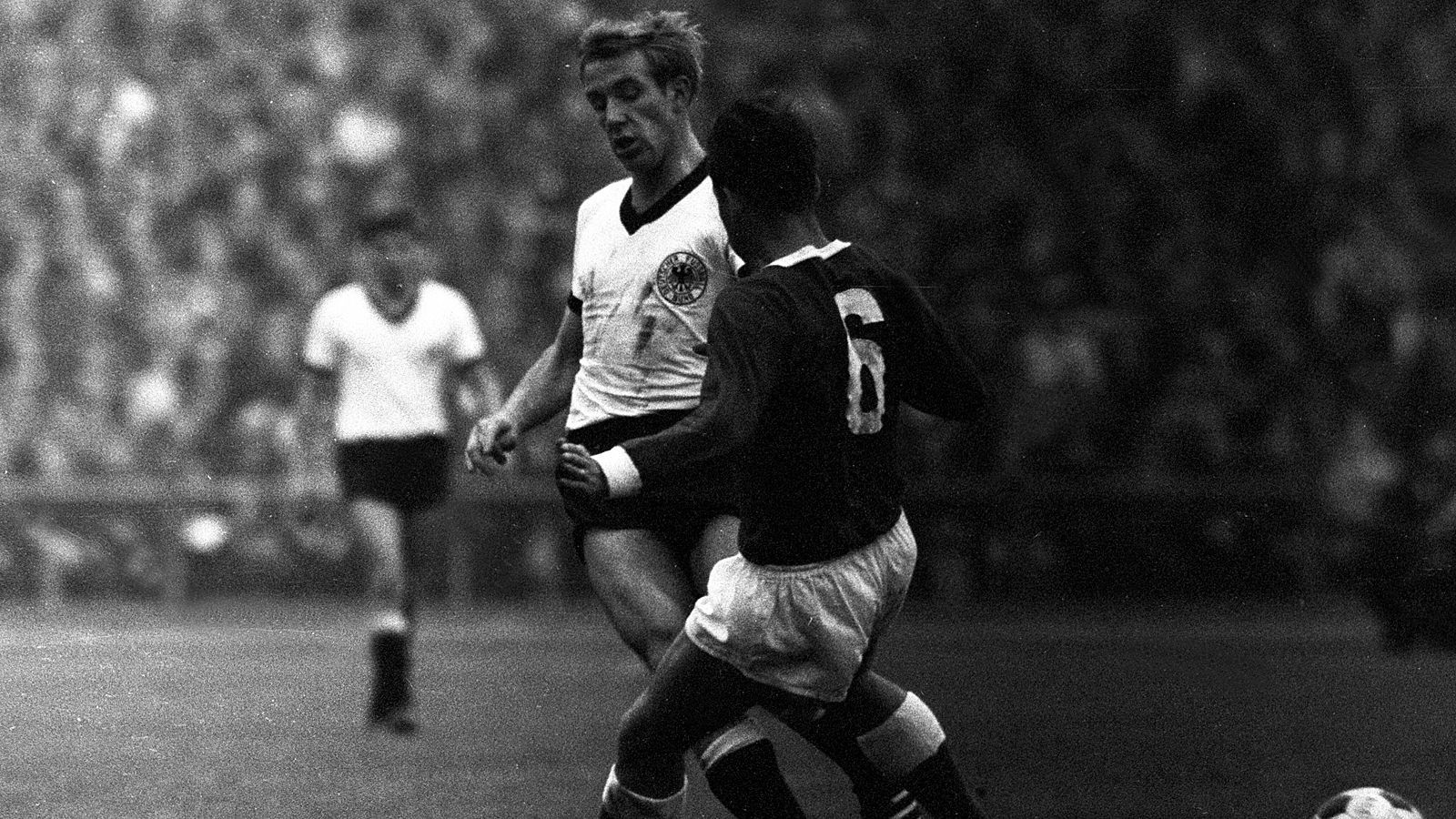 <strong>Günter Netzer</strong><br>Bundesliga-Einsätze vor dem DFB-Debüt: 7<br>DFB-Debüt am: 9. Oktober 1965<br>Verein: Borussia Mönchengladbach