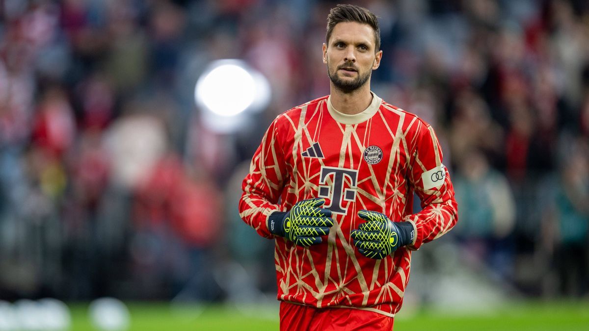 Sven Ulreich 26 (FC Bayern Muenchen), FC Bayern Muenchen vs. Bayer 04 Leverkusen, Fussball, Bundesliga, 5. Spieltag, 28.09.2024 DFB regulations prohibit any use of photographs as image sequences an...