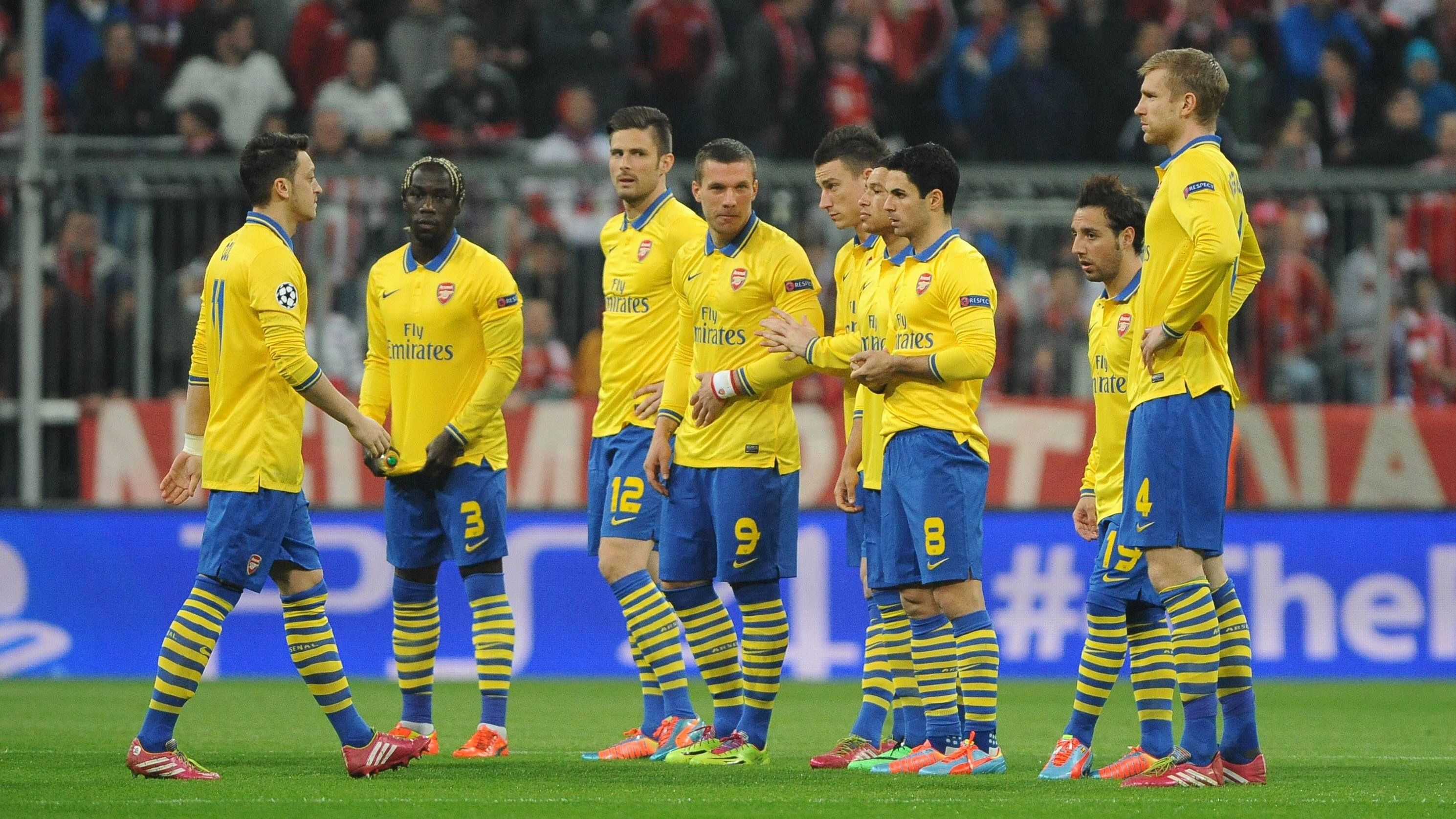 <strong>Achtelfinale 12/13: FC Bayern - FC Arsenal 0:2<br></strong>Die bis dato einzige Heimniederlage gegen die "Gunners". Giroud schürte früh Hoffnung für Arsenal, Koscielny machte es wenige Minuten vor dem Schlusspfiff nochmal richtig spannend. Aufgrund der damals noch gültigen Auswärtstorregel reichte es für die Bayern, die sich Monate später im Wembley gegen den BVB zum Champion krönten.