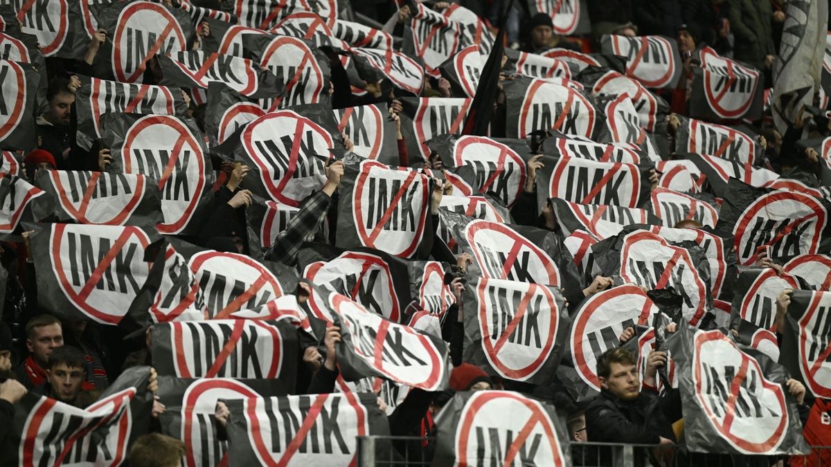 Fan-Protest gegen vermeintliche Pläne der Politik