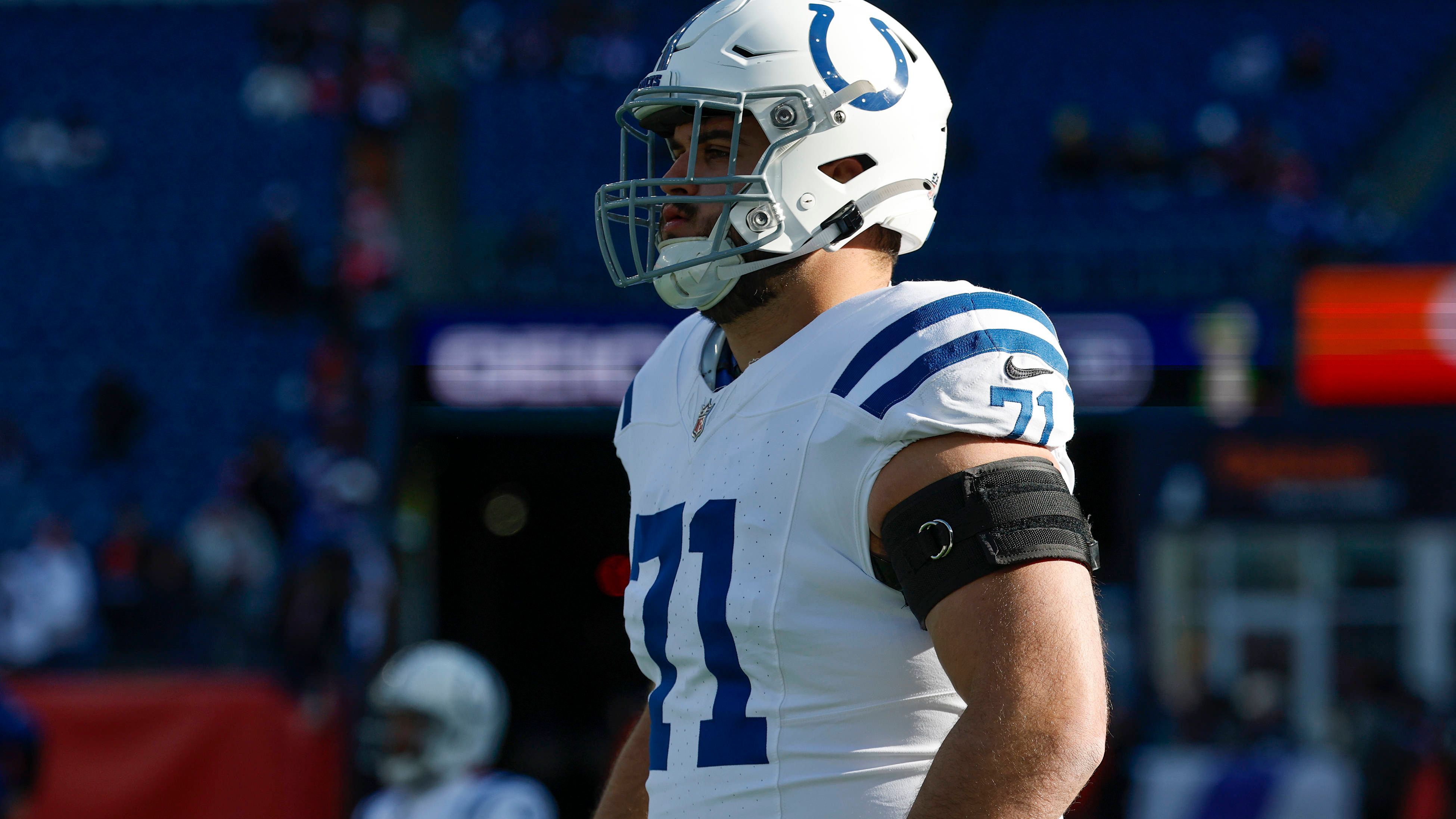 <strong>Indianapolis Colts: Drei Jahre</strong><br>Eine ganze Zeit lang waren die Indianapolis Colts Dauergast in den Playoffs. Aktuell wartet die Franchise seit der Saison 2020 auf eine Rückkehr. Vielleicht klappt es ja diesmal - dafür ist allerdings noch eine Aufholjagd nötig.