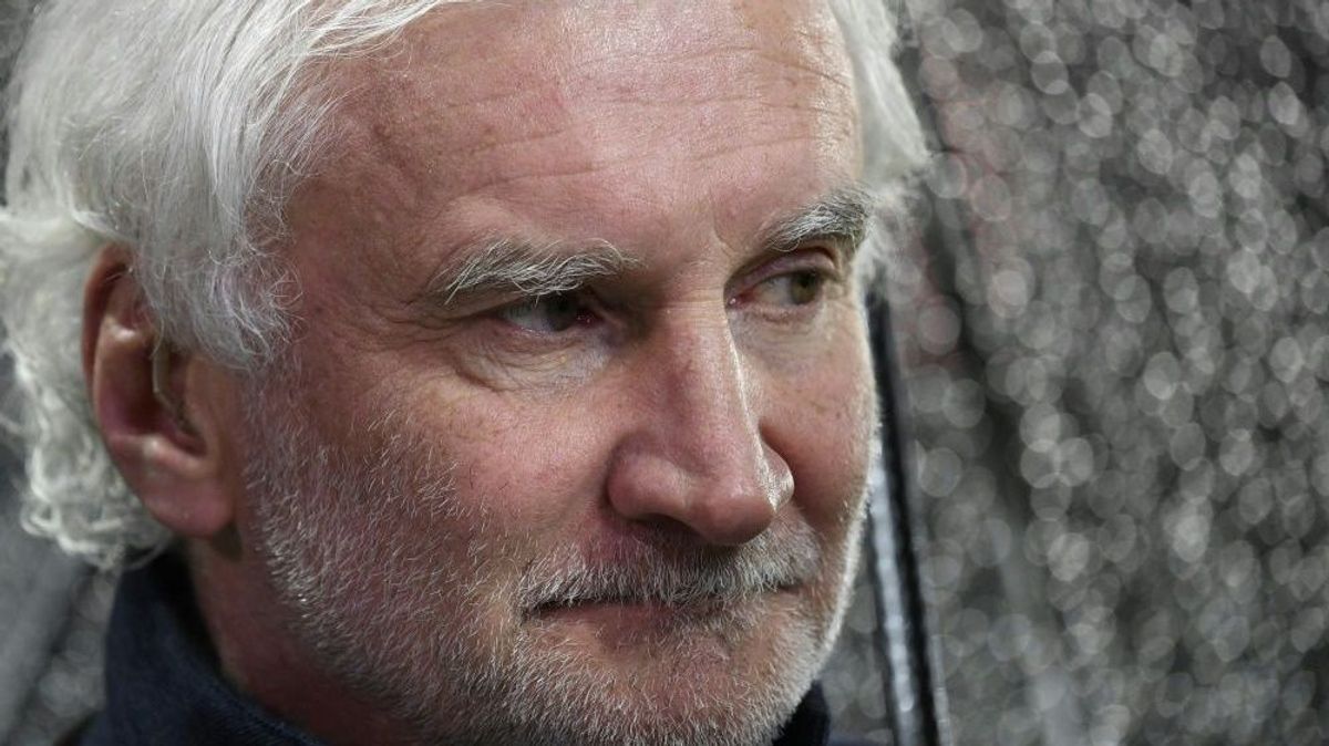 Rudi Völler will "wirtschaftlich vertretbar handeln"