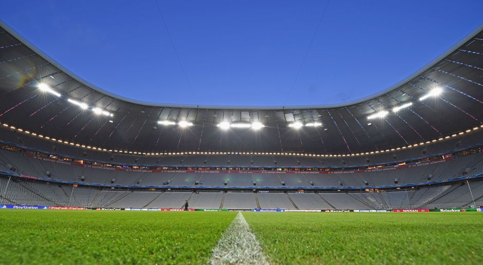 
                <strong>EM-Stadion: Allianz Arena München</strong><br>
                75.000 PlätzeBei der WM 2006 fanden hier vier Gruppenspiele, darunter das Eröffnungsspiel, ein Achtelfinale und ein Halbfinale statt. Bei der EM 2020 werden hier drei Gruppenspiele und ein Viertelfinale ausgetragen.
              