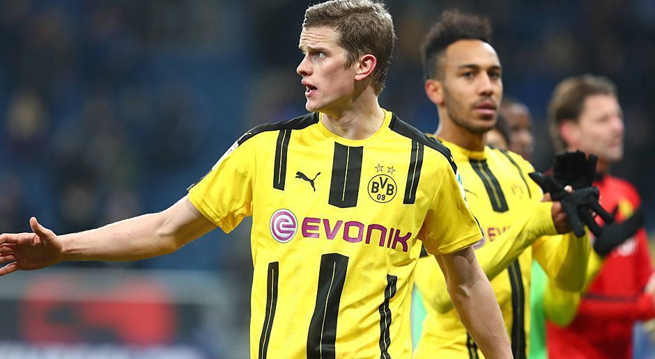
                <strong>Sven Bender</strong><br>
                Sven Bender: Wurde in der zweiten Halbzeit eingewechselt und leitete direkt das 1:1 ein. Hatte gegen Ji im ersten Konter kleine Probleme, konnte jedoch die Viererkette wie von Thomas Tuchel erhofft mit seiner Souveränität stabilisieren. ran-Note: 2-.
              