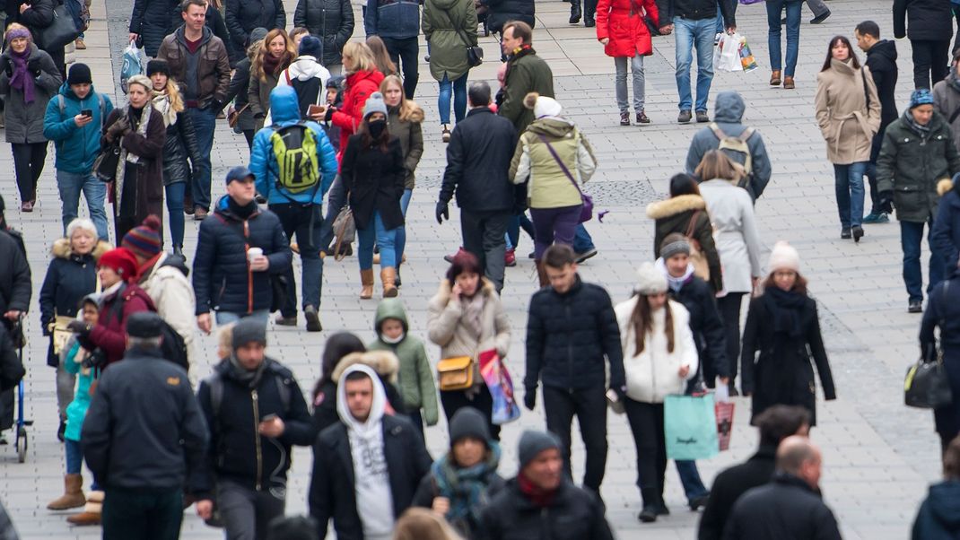 Laut "Sicherheitsreport 2024" wächst das Gefühl der Unsicherheit bei den Deutschen.