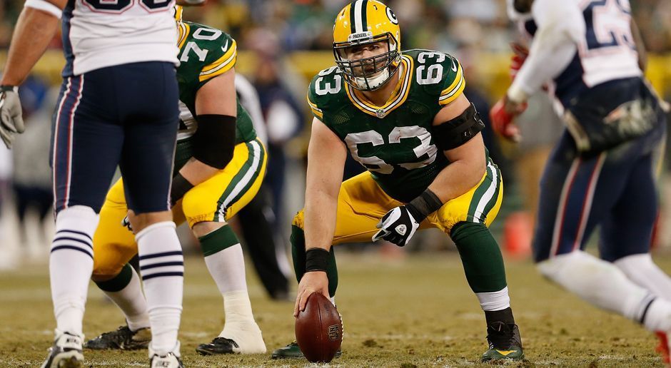 
                <strong>Corey Linsley</strong><br>
                Center, Green Bay Packers: 1047 Snaps
              