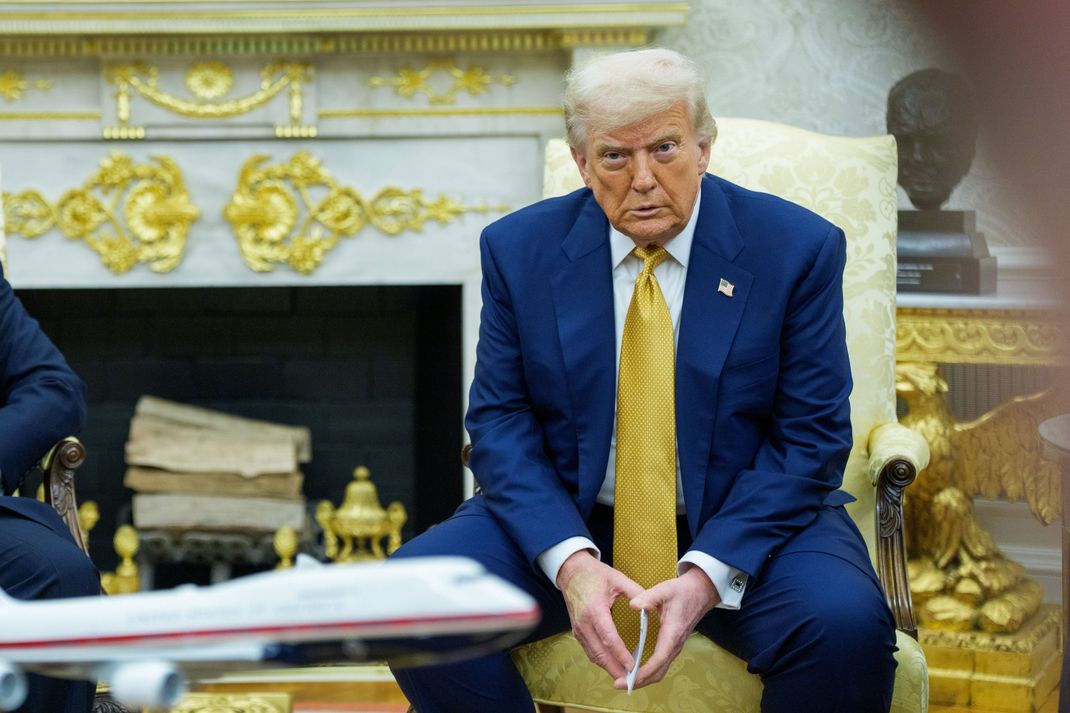 US-Präsident Trump empfängt seinen philippinischen Amtskollegen im Oval Office - ein wichtiger Verbündeter im Konflikt mit China. (Archivbild)