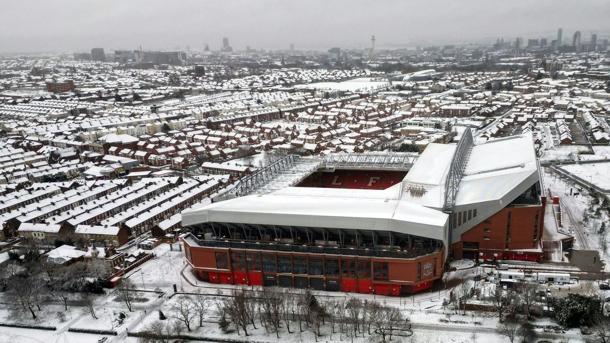 Das eingeschneite Stadion des FC Liverpool