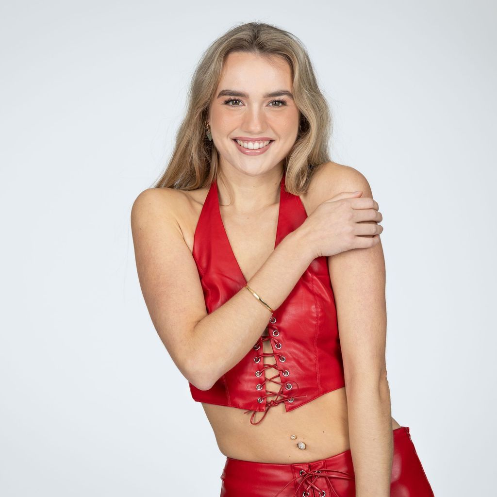So schlug sich Ex-GNTM-Kandidatin Anna in Nina Chubas Mega-Show