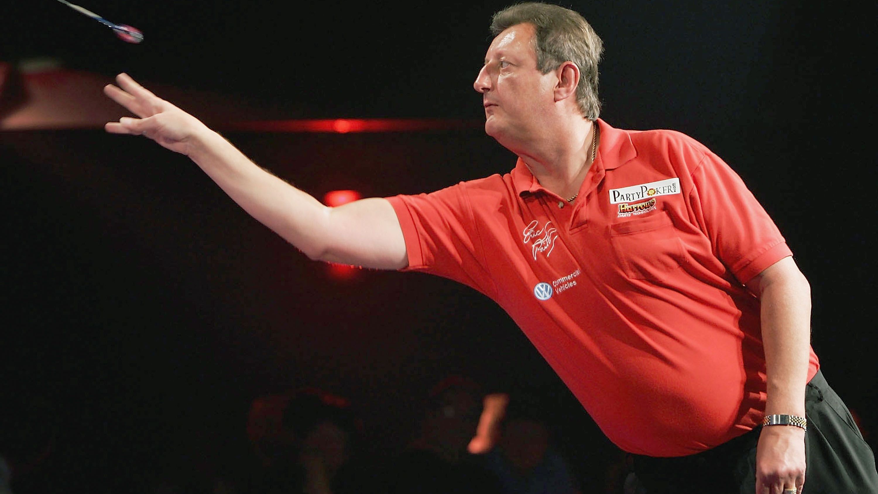 <strong>Eric Bristow und John Lowe</strong><br>Die beiden Legenden, die sich auch gegenseitig viele packende Duelle lieferten, wurden 2005 gemeinsam als erste Mitglieder der Hall of Fame von der PDC aufgenommen. Bristow und Lowe waren mehr als 30 Jahre lang prägende Gesichter des Sports. In den 1980ern gab es kein WM-Finale ohne Beteiligung eines der beiden Spieler.