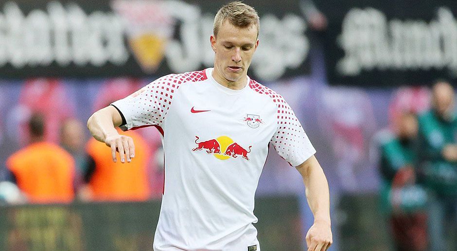 
                <strong>Lukas Klostermann (RB Leipzig)</strong><br>
                Die letzte Hasenhüttl-Option wird nach 109 Minuten gezogen. Sorgt auch mal für Entlastung. Ohne Bewertung
              