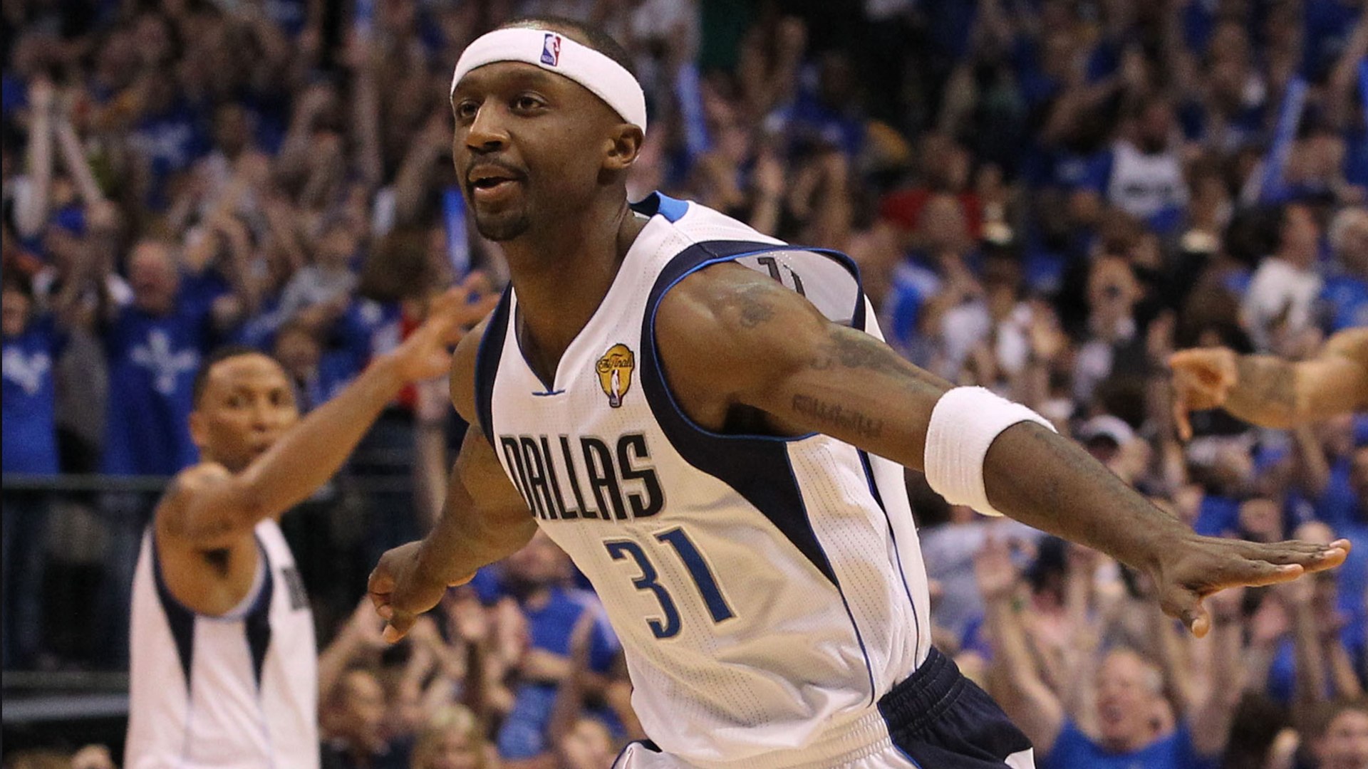 
                <strong>Platz 7: Jason Terry (1999 bis 2018)</strong><br>
                &#x2022; Regular Season Spiele: 1.410 -<br>&#x2022; Getroffene Dreier: 2.282 -<br>&#x2022; Dreierversuche: 6.010 -<br>&#x2022; Trefferquote: 38,0 %<br>
              