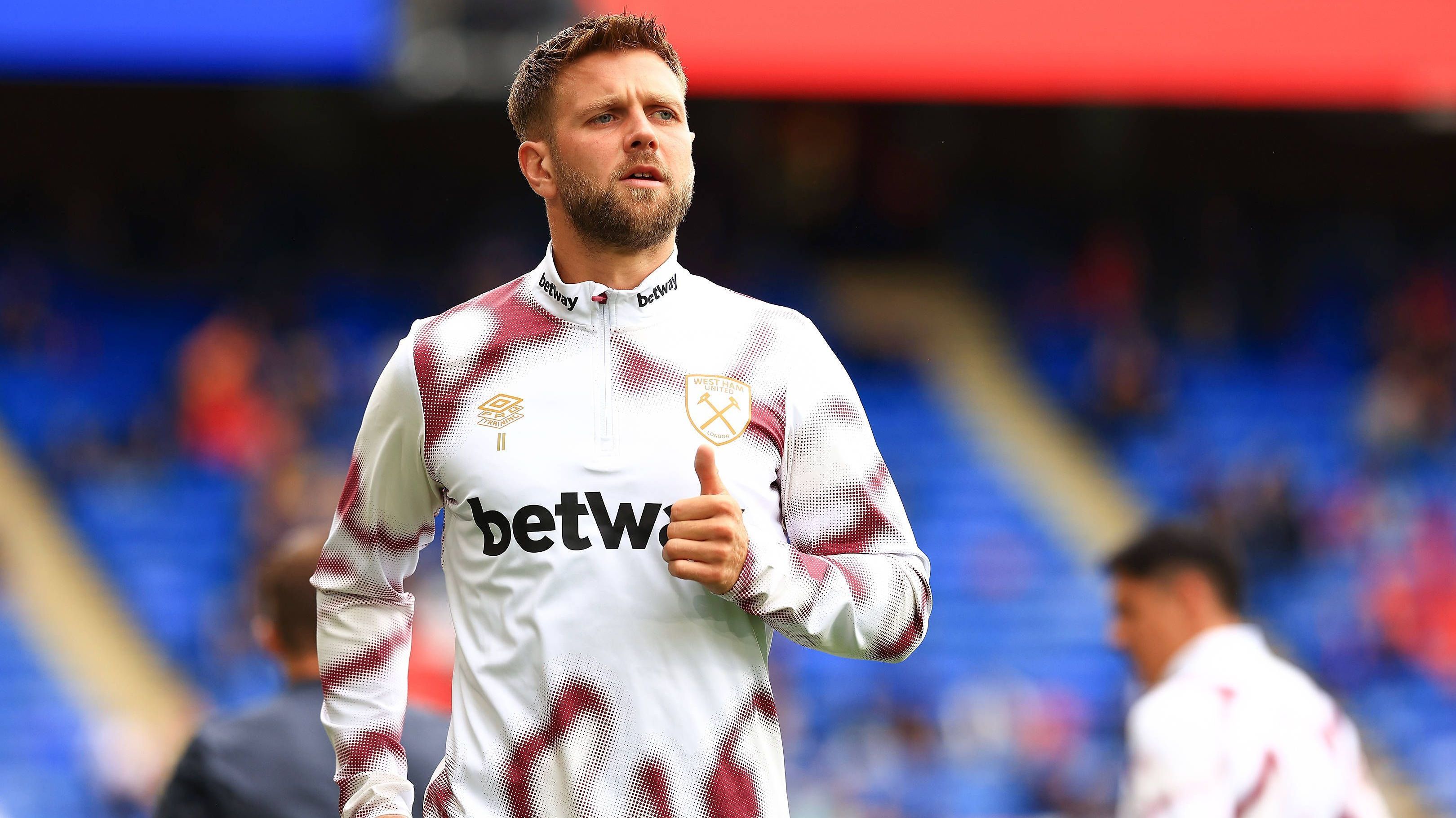 <strong>Niclas Füllkrug (West Ham United)</strong><br>Nicht zuletzt aufgrund von Achillessehnenproblemen verlief der Einstand von Niclas Füllkrug bei seinem neuen Klub West Ham United nicht wirklich erfolgreich. Der frühere Dortmunder kam erst zu vier Einsätzen für die "Hammers" und ist immer noch ohne Tor für die Londoner. Laut einem Bericht von "Talksport" könnte schon bald ein möglicher Nachfolger ...