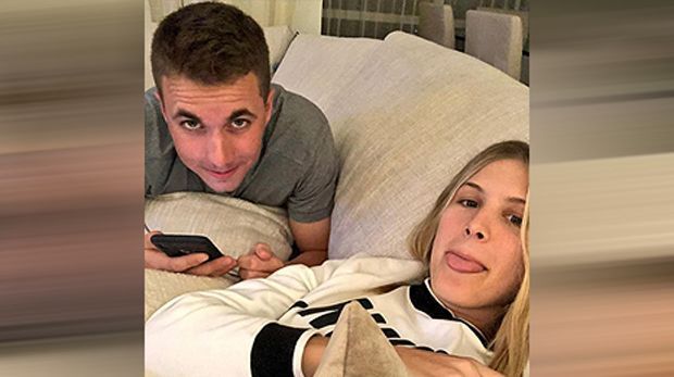 
                <strong>Genie Bouchard: Erneutes Treffen mit dem Super-Bowl-Date</strong><br>
                Da ist er wieder: John Goehrke (li.)! Das einstige Super-Bowl-Date von Eugenie "Genie" Bouchard traf sich schon wieder mit der kanadischen Tennis-Schönheit. 
              