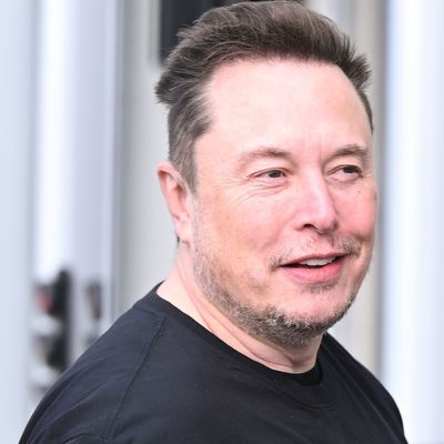 Musk stellt neue Version seines Chatbots Grok vor