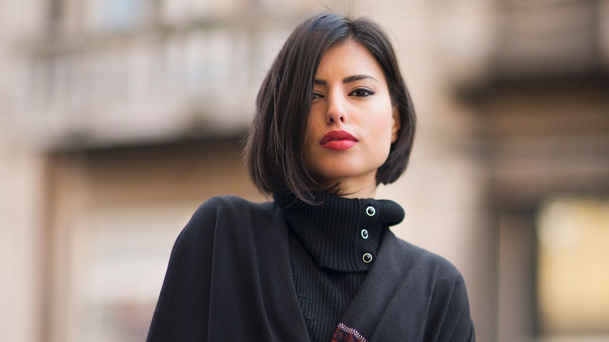 Schwungvoll mit unterschiedlichen Längen auf beiden Seiten – der Bob ist wahrhaft ein stylischer Haarschnitt, der mit unzähligen Variationen glänzt. Finde deinen Favourite-Hair-Style im Artikel. 