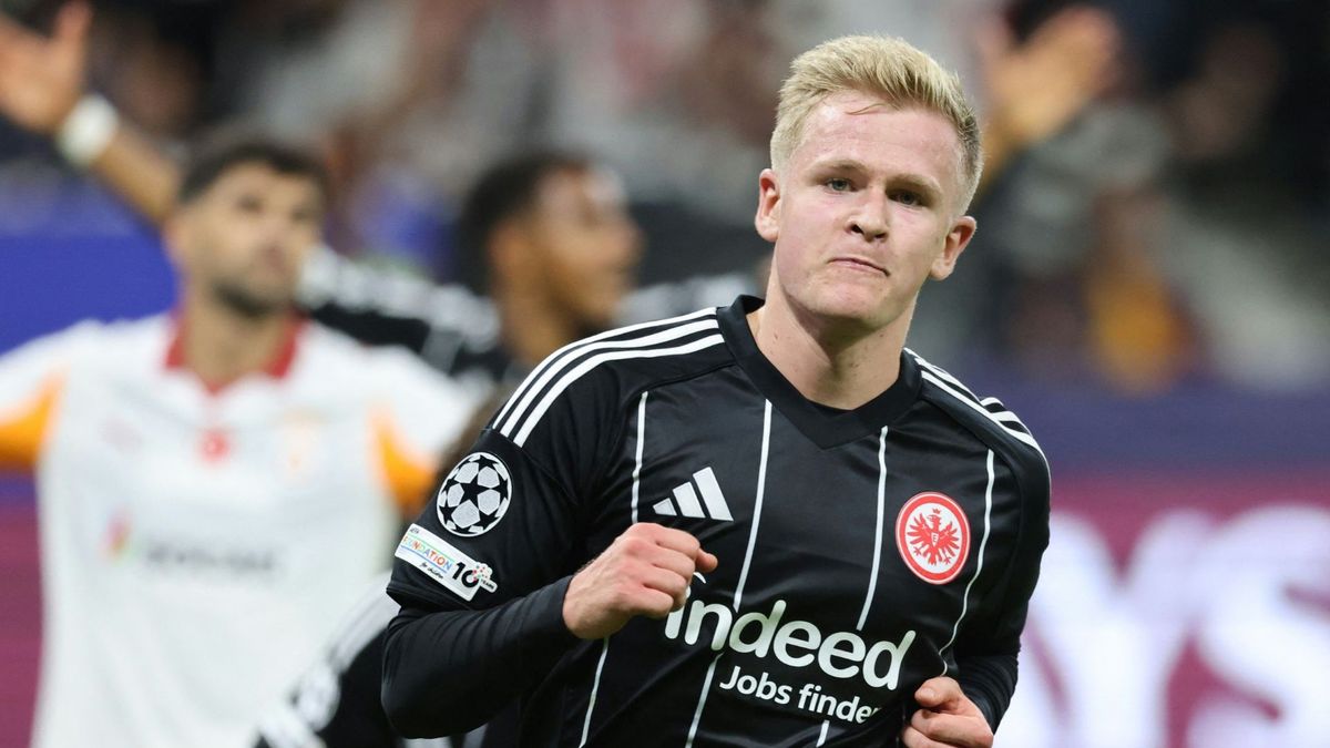 Burkardt trifft doppelt für die SGE
