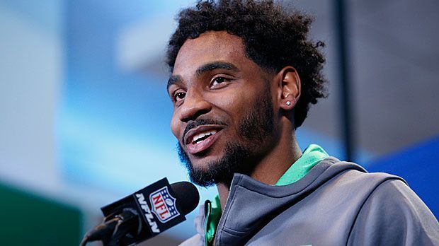 
                <strong>Braxton Miller (23, Ohio State Buckeyes)</strong><br>
                Braxton Miller (23, Ohio State Buckeyes): 1,88 Meter groß und 91 Kilogramm schwer, 604 Yards für vier Touchdowns in einem College-Jahr (zuvor 8346 Yards für 84 Touchdowns und 17 Interceptions in drei College-Jahren als Quarterback).
              