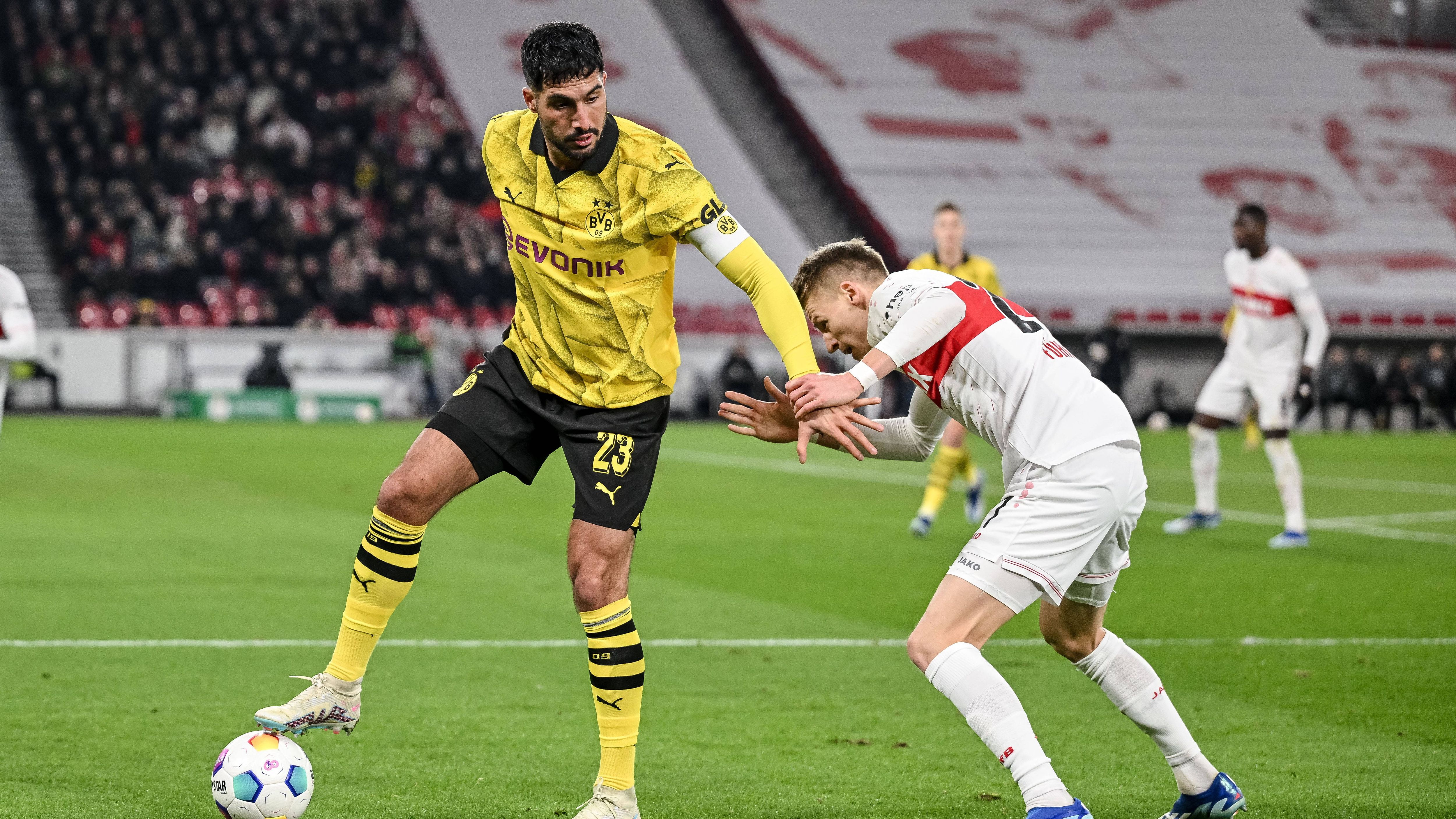 <strong>Emre Can</strong><br>Auch er mit vielen Unkonzentriertheiten. Bekommt im defensiven Mittelfeld kaum einen Zugriff, kann den Druck des VfB viel zu selten eindämmen. Kann die Mannschaft als Kapitän nicht aus ihrer defensiven Fehleranfälligkeit und offensiven Lethargie holen.&nbsp;<strong><em>ran</em>-Note: 5</strong>