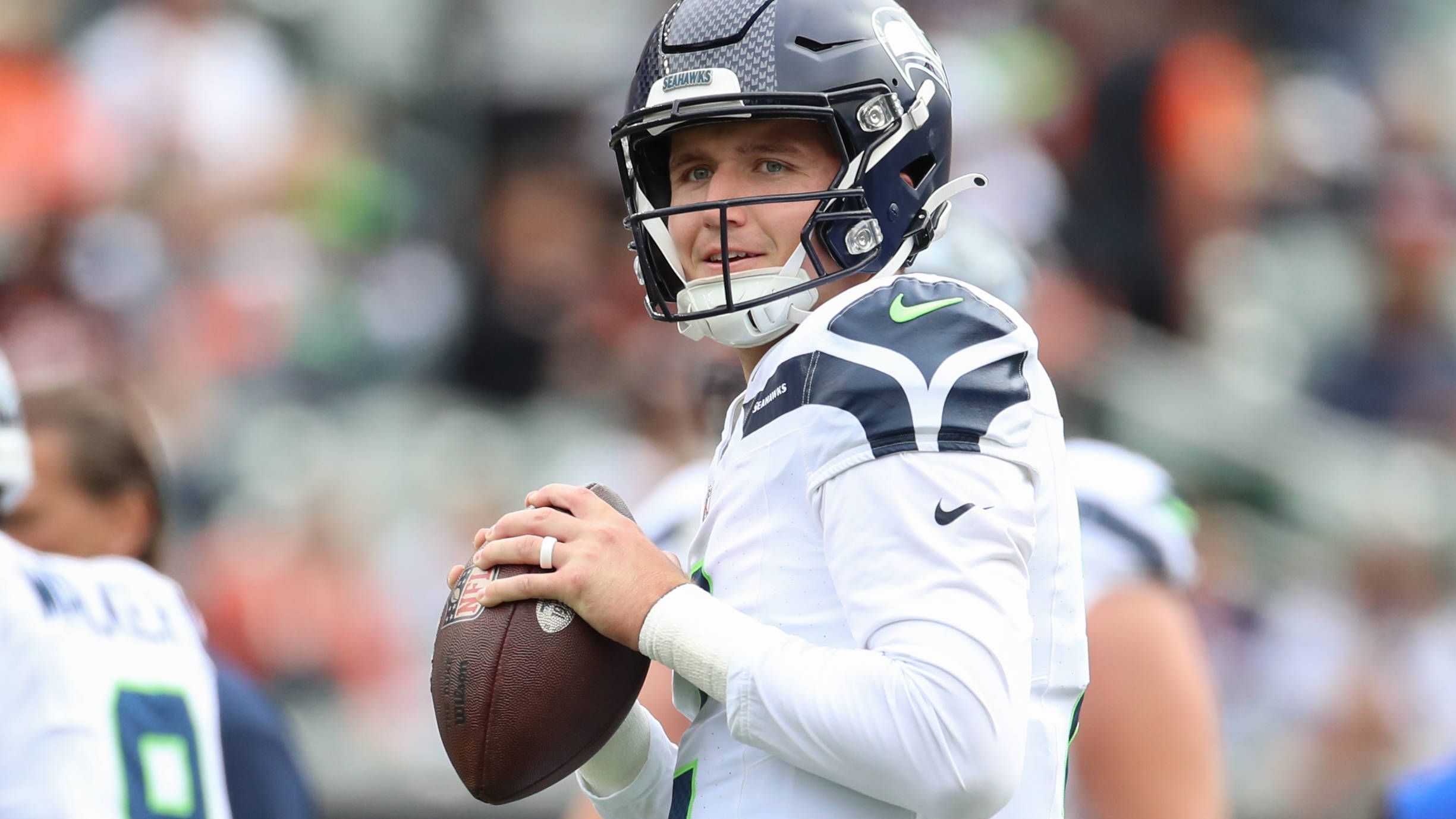 <strong>Platz 10: Seattle Seahawks<br></strong>Der Backup von Geno Smith, Drew Lock, verdient <strong>vier Millionen US-Dollar</strong>.