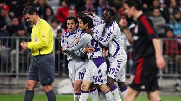 
                <strong>Platz 15 - RSC Anderlecht</strong><br>
                Zehn Spiele, fünf Siege, zwei Unentschieden, drei Niederlagen - 20:13 Tore - Punkteschnitt pro Spiel: 1,7
              