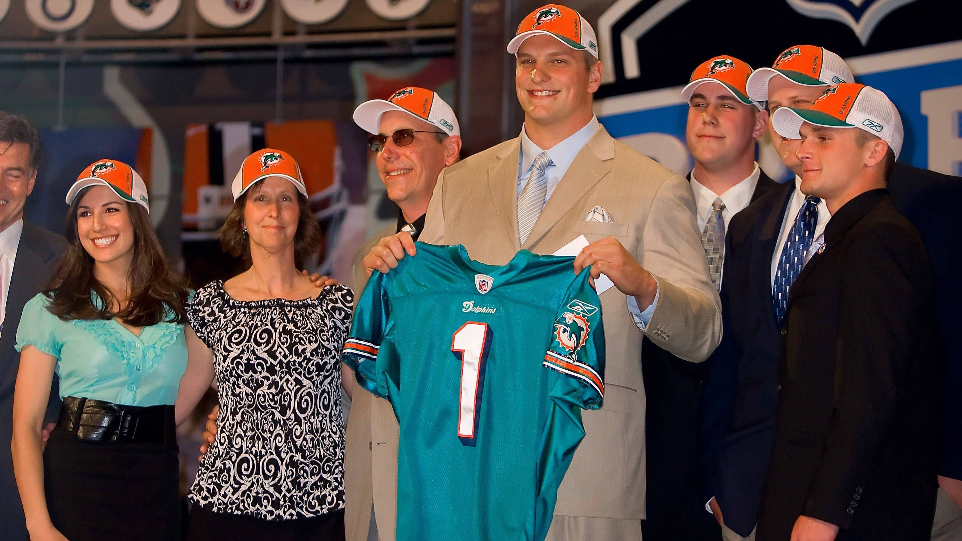 <strong>Miami Dolphins</strong><br>2008 (Jake Long)