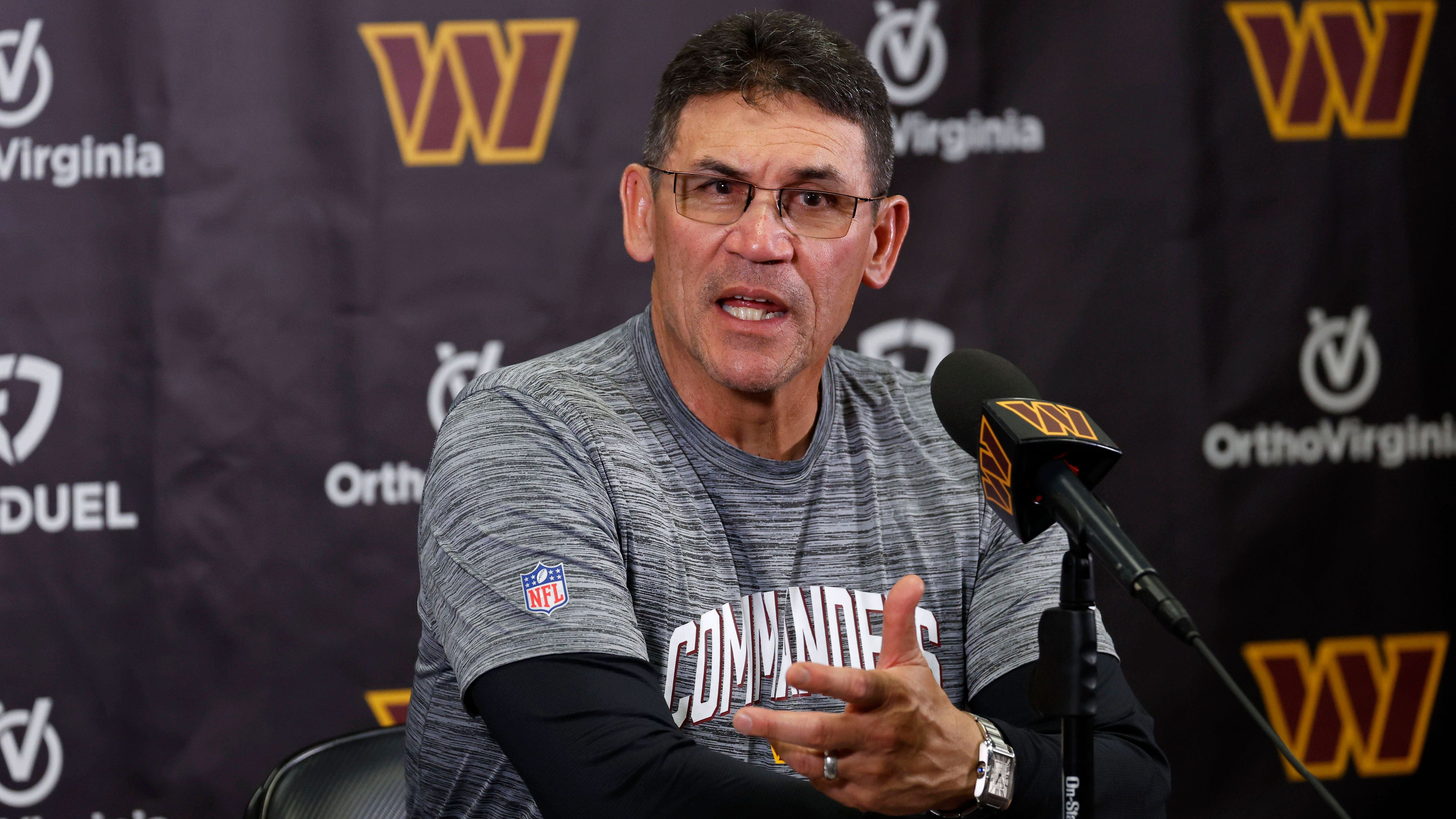 <strong>Washington Commanders: Schwächen</strong> <br> Die wahrscheinlich größte Schwäche der Commies ist der Quarterback. Sam Howell wurde schon früh von Head Coach Ron Rivera zum Starter ausgerufen, aber dem Spielmacher fehlt es an Erfahrung mit dieser Rolle.