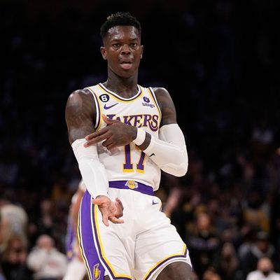 Dennis Schröder reagiert nach einem 3-Punkte-Korb für die Lakers.