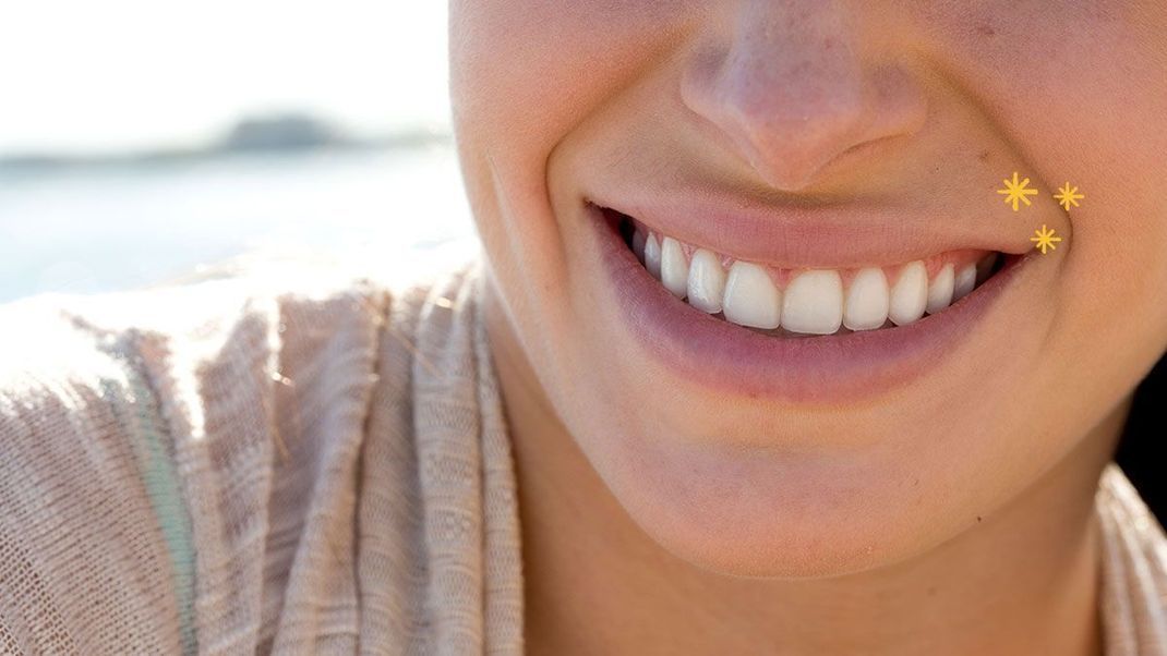 Wusstet ihr, dass die feine Haut auf den Lippen viel sensibler ist als eure Gesichtshaut? Lernt jetzt unsere Hautpflege-Tipps speziell für die Sommermonate kennen.