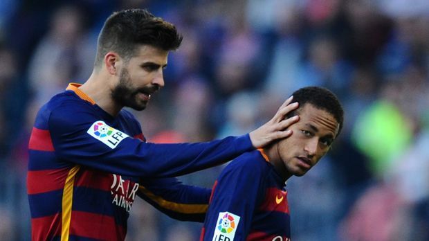 
                <strong>Neymar</strong><br>
                Sturm: Neymar (FC Barcelona). Sein Teamkollege bei den Katalanen darf in der Elf nicht fehlen. Pique: "Er ist der Beste im Eins-gegen-Eins. Ihn kann man nicht aufhalten." 
              