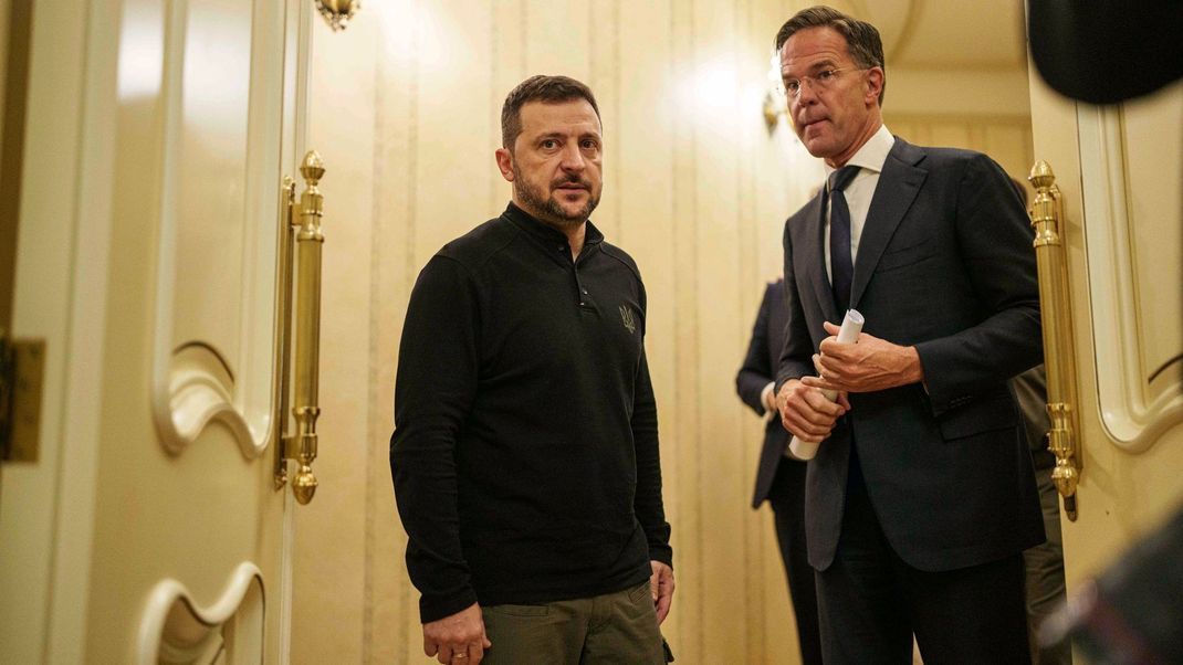 Mark Rutte und Wolodymyr Selenskyj 